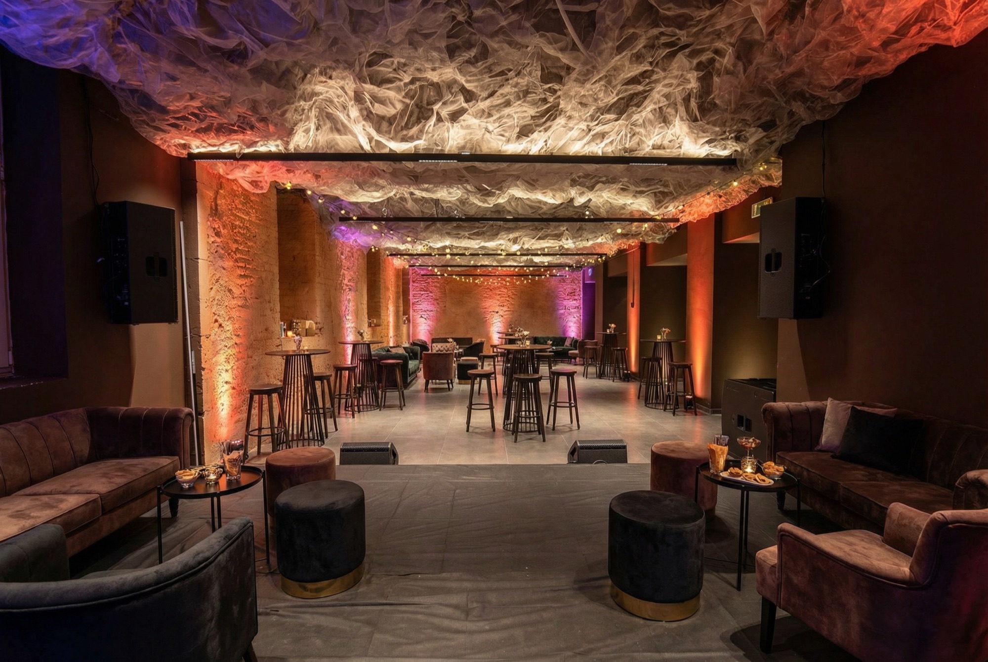 Vizualizácia – Koktailový večer s lounge sedením
